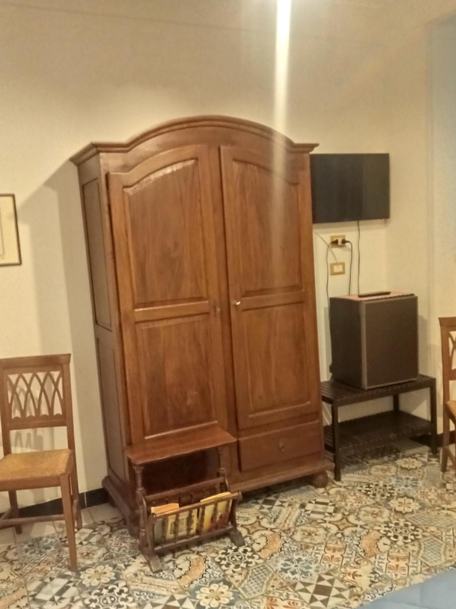 Tribunale Room Basement Палермо Экстерьер фото